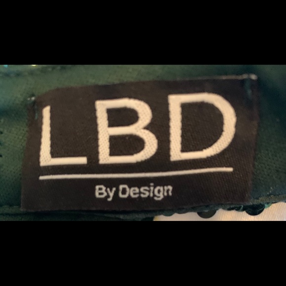 Green sequin formal gown - Picture 5 of 7